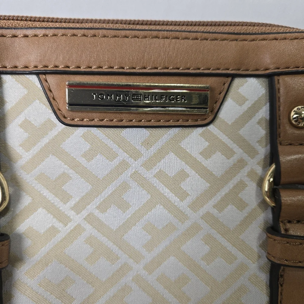 Tommy Hilfiger Cream Print Crossbody Bag